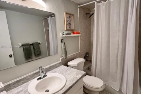 Condominio en venta en Miami, Florida, 1 dormitorio, 68.75 m2 № 1811737 - foto 15