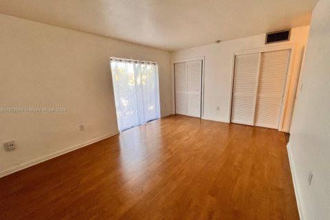 Condominio en venta en Miami, Florida, 1 dormitorio, 68.75 m2 № 1811737 - foto 14