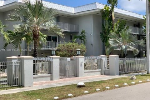 Condominio en venta en Miami, Florida, 1 dormitorio, 68.75 m2 № 1811737 - foto 1