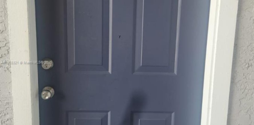 Apartamento en Miami, Florida 1 dormitorio, 51.84 m2 № 1954374