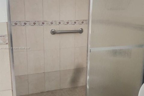 Apartamento en alquiler en Miami, Florida, 1 dormitorio, 51.84 m2 № 1954374 - foto 8