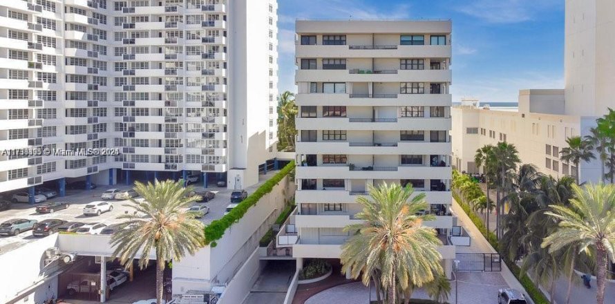 Condo à Miami Beach, Floride, 2 chambres № 1729947