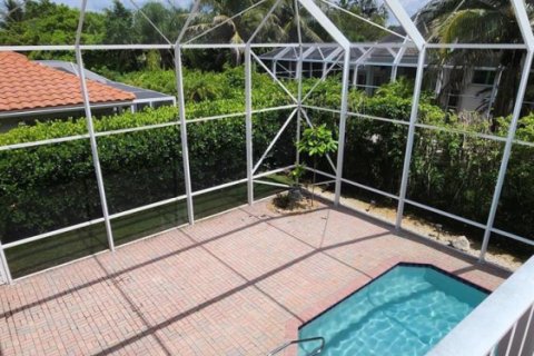 House in Wellington, Florida 5 bedrooms, 313.55 sq.m. № 2249799 - photo 8