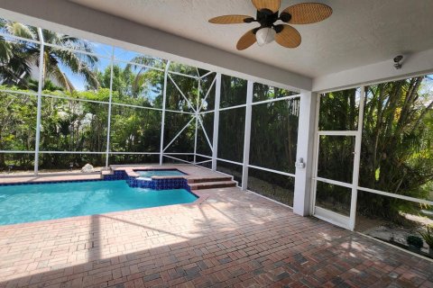 House in Wellington, Florida 5 bedrooms, 313.55 sq.m. № 2249799 - photo 9