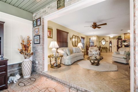 House in Lakeland, Florida 2 bedrooms, 117.06 sq.m. № 2138808 - photo 10