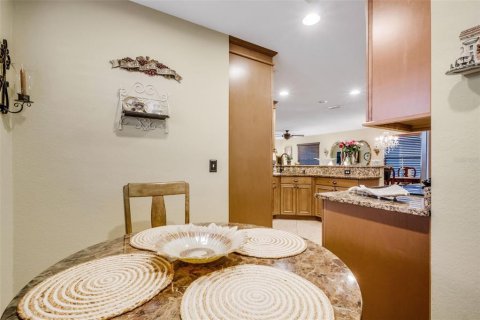 House in Lakeland, Florida 2 bedrooms, 117.06 sq.m. № 2138808 - photo 12