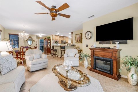 House in Lakeland, Florida 2 bedrooms, 117.06 sq.m. № 2138808 - photo 7