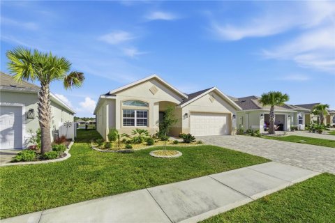 Casa en venta en Palm Coast, Florida, 3 dormitorios, 188.03 m2 № 2145552 - foto 2