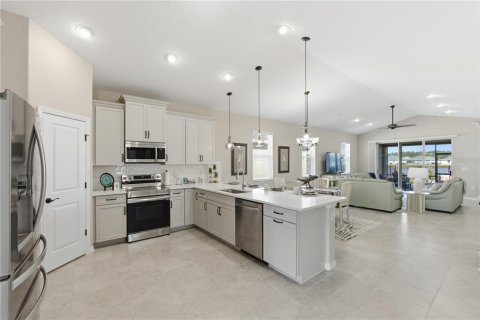 Casa en venta en Palm Coast, Florida, 3 dormitorios, 188.03 m2 № 2145552 - foto 28