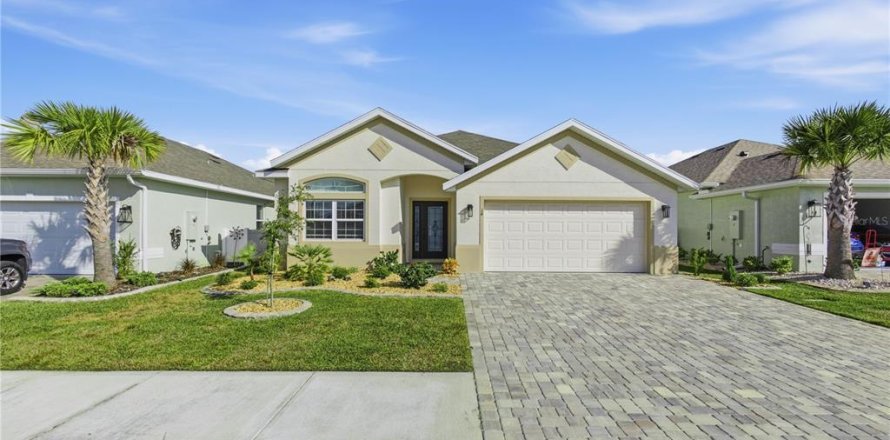 Casa en Palm Coast, Florida 3 dormitorios, 188.03 m2 № 2145552