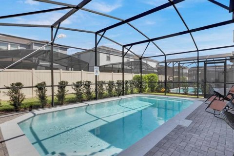 Casa en venta en Kissimmee, Florida, 5 dormitorios, 231.51 m2 № 1901031 - foto 13