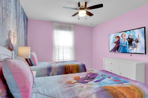Casa en venta en Kissimmee, Florida, 5 dormitorios, 231.51 m2 № 1901031 - foto 20