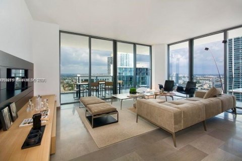 Condo à Miami, Floride, 3 chambres № 2191717