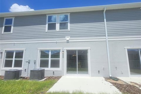 Снять в аренду таунхаус в Дэвенпорт, Флорида 3 спальни, 144.65м2, № 1906437 - фото 17