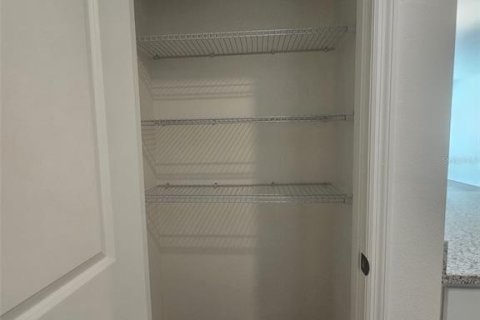 Снять в аренду таунхаус в Дэвенпорт, Флорида 3 спальни, 144.65м2, № 1906437 - фото 10