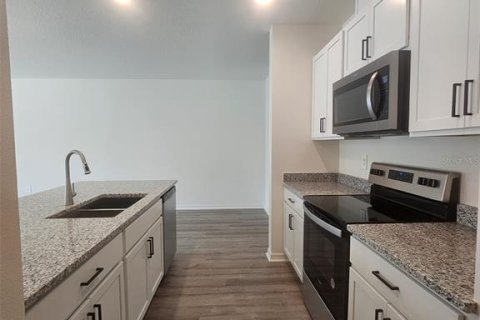 Снять в аренду таунхаус в Дэвенпорт, Флорида 3 спальни, 144.65м2, № 1906437 - фото 9