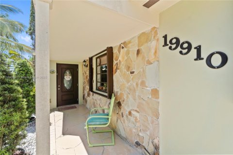 Купить виллу или дом в Катлер-Бей, Флорида 3 спальни, 144.46м2, № 1930746 - фото 14