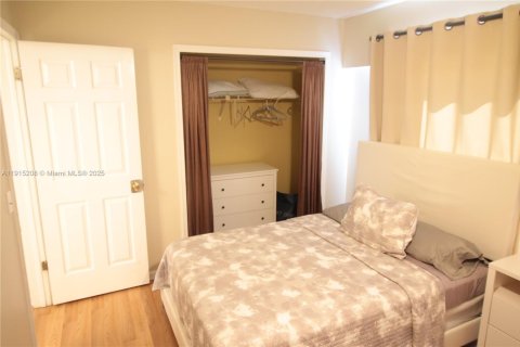 Купить виллу или дом в Веллингтон, Флорида 2 спальни, 133.04м2, № 1971397 - фото 24