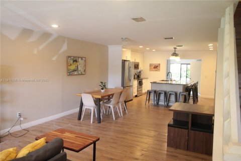 Купить виллу или дом в Веллингтон, Флорида 2 спальни, 133.04м2, № 1971397 - фото 8