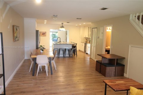 Купить виллу или дом в Веллингтон, Флорида 2 спальни, 133.04м2, № 1971397 - фото 9