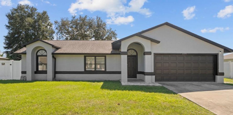 Villa ou maison à Deltona, Floride 3 chambres, 155.05 m2 № 2433332