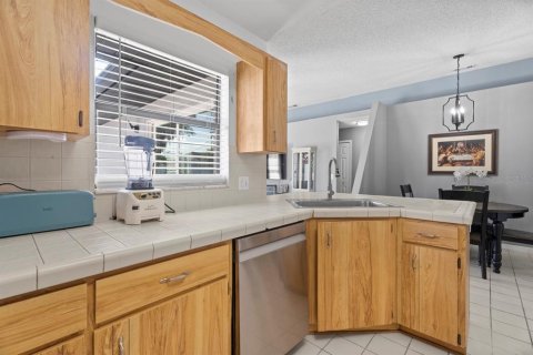 Villa ou maison à vendre à Deltona, Floride: 3 chambres, 155.05 m2 № 2433332 - photo 15