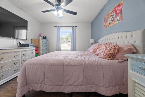 Villa ou maison à vendre à Deltona, Floride: 3 chambres, 155.05 m2 № 2433332 - photo 28