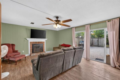Villa ou maison à vendre à Gainesville, Floride: 2 chambres, 117.99 m2 № 2201918 - photo 12