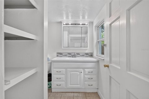 Villa ou maison à vendre à Gainesville, Floride: 2 chambres, 117.99 m2 № 2201918 - photo 21