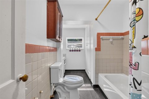 Villa ou maison à vendre à Gainesville, Floride: 2 chambres, 117.99 m2 № 2201918 - photo 25