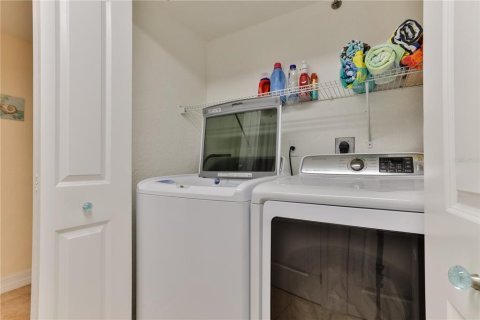 Condo in New Smyrna Beach, Florida, 3 bedrooms  № 1751170 - photo 28