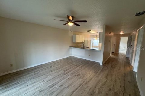 Casa en alquiler en Orlando, Florida, 2 dormitorios, 92.07 m2 № 1906111 - foto 4