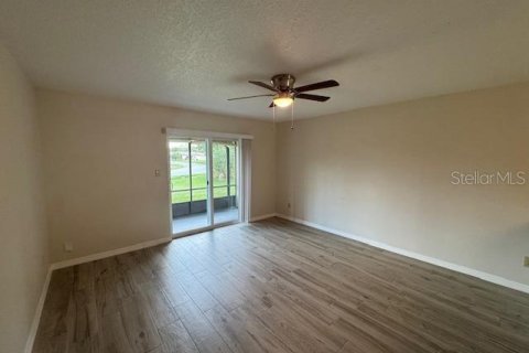 Casa en alquiler en Orlando, Florida, 2 dormitorios, 92.07 m2 № 1906111 - foto 3