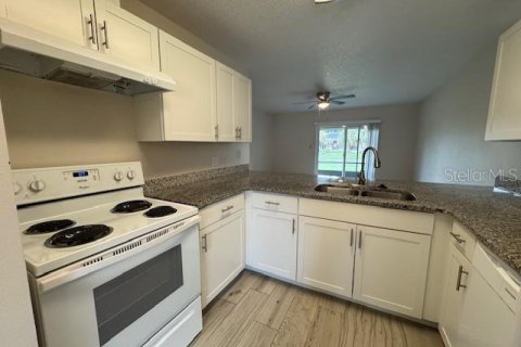 Casa en alquiler en Orlando, Florida, 2 dormitorios, 92.07 m2 № 1906111 - foto 8