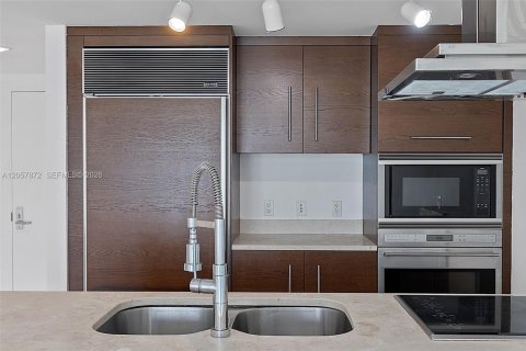 Condo in Miami, Florida, 1 bedroom № 2188904 - photo 15