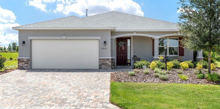 House in Ocala, Florida 3 bedrooms, 196.77 sq.m. № 1850034
