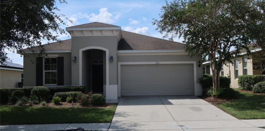 Villa ou maison à Auburndale, Floride 3 chambres, 145.58 m2 № 2399476