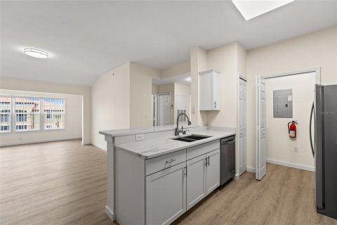 Condominio en venta en Orlando, Florida, 3 dormitorios, 122.45 m2 № 1740349 - foto 6