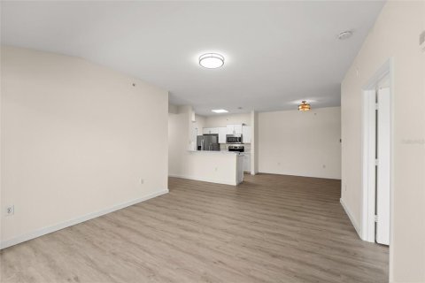 Condominio en venta en Orlando, Florida, 3 dormitorios, 122.45 m2 № 1740349 - foto 13