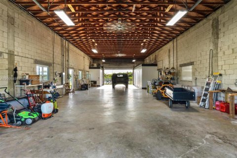 Casa en venta en Homestead, Florida, 3 dormitorios, 414.9 m2 № 2070828 - foto 5