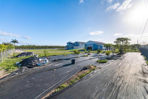 Casa en venta en Homestead, Florida, 3 dormitorios, 414.9 m2 № 2070828 - foto 30