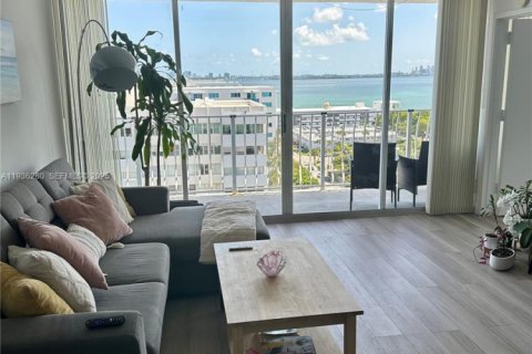 Apartment in North Bay Village, Florida 2 bedrooms, 95.69 sq.m. № 1994311 - photo 6