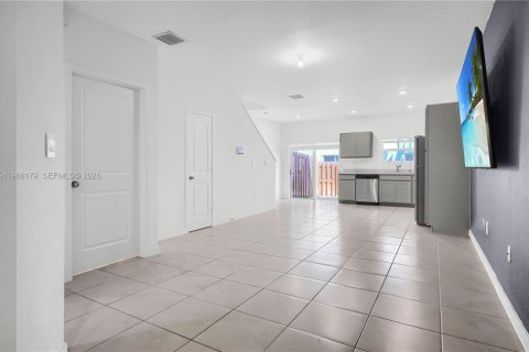 Adosado en alquiler en Florida City, Florida, 3 dormitorios, 127.83 m2 № 2050575 - foto 5