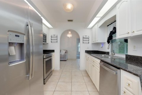 Villa ou maison à vendre à Port Charlotte, Floride: 3 chambres, 182.09 m2 № 2157384 - photo 30