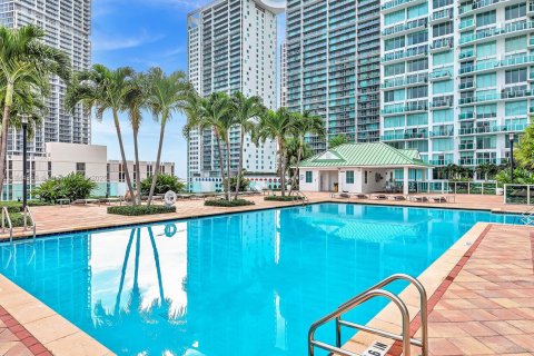 Copropriété à vendre à Miami, Floride: 2 chambres, 103.77 m2 № 1840851 - photo 4