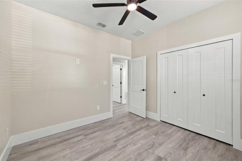 Casa en venta en Tampa, Florida, 4 dormitorios, 141.58 m2 № 2354736 - foto 24