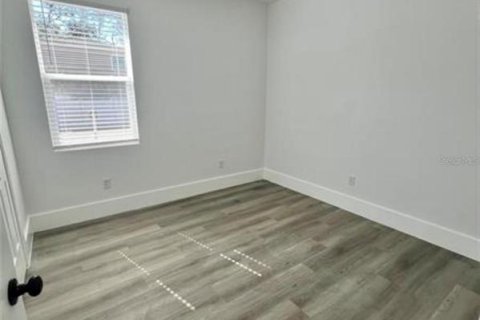 Casa en venta en Tampa, Florida, 4 dormitorios, 141.58 m2 № 2354736 - foto 9