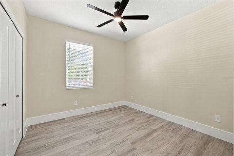 Casa en venta en Tampa, Florida, 4 dormitorios, 141.58 m2 № 2354736 - foto 25