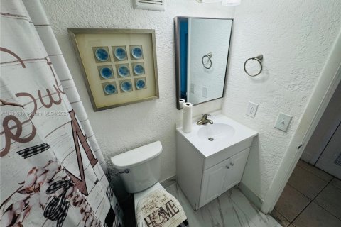 Apartment in Miami, Florida 2 bedrooms, 88.26 sq.m. № 1922396 - photo 10