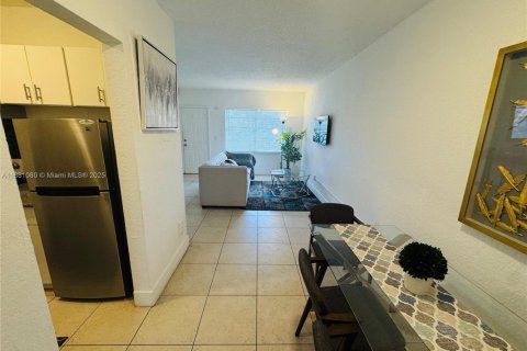 Apartment in Miami, Florida 2 bedrooms, 88.26 sq.m. № 1922396 - photo 3